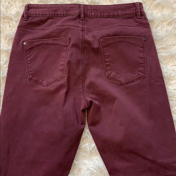 Forever 21 skinny maroon jeans - Picture 4 of 7